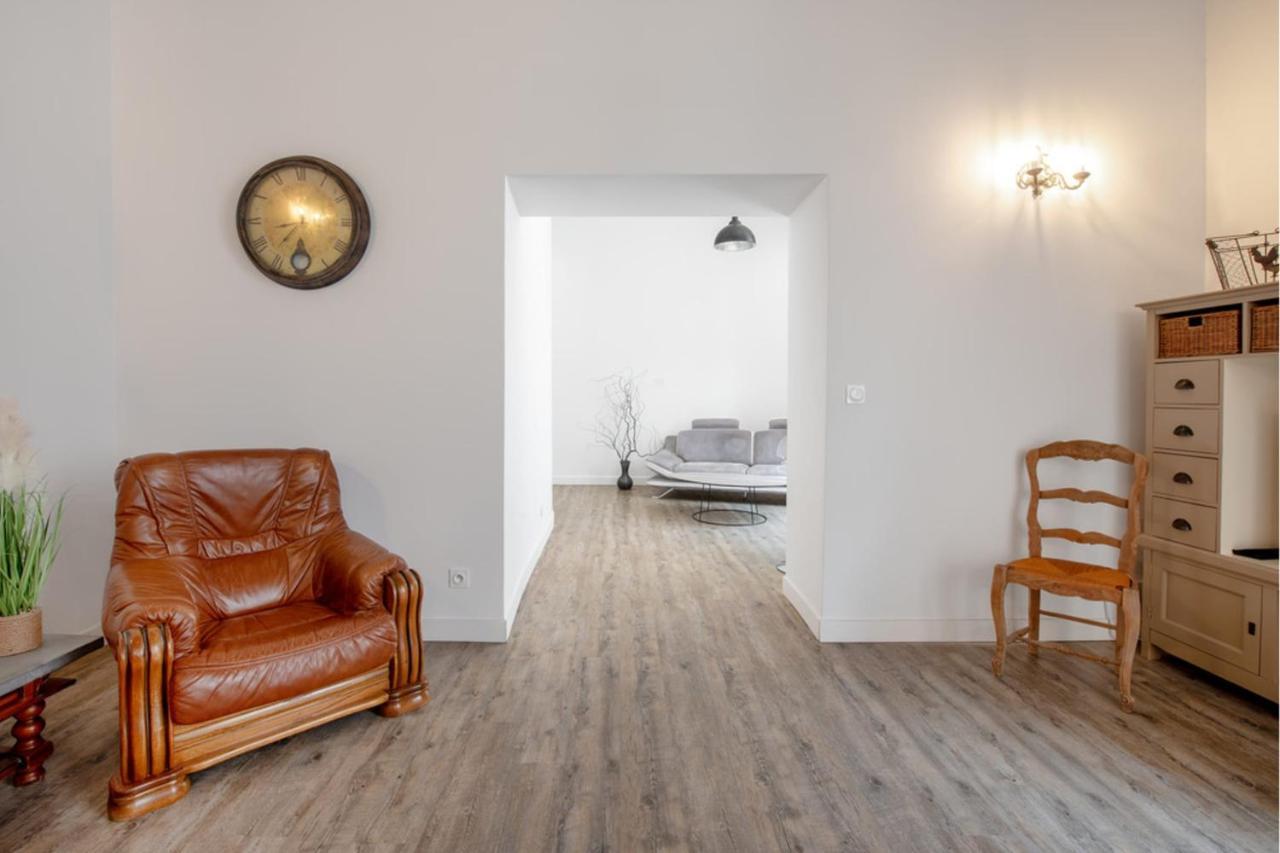 Bright Spacious Well-Equipped Apartment การ์กาซอน ภายนอก รูปภาพ